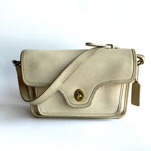 Vintage Coach Classics Kent crossbody purse / bag in Bone Leather 9916